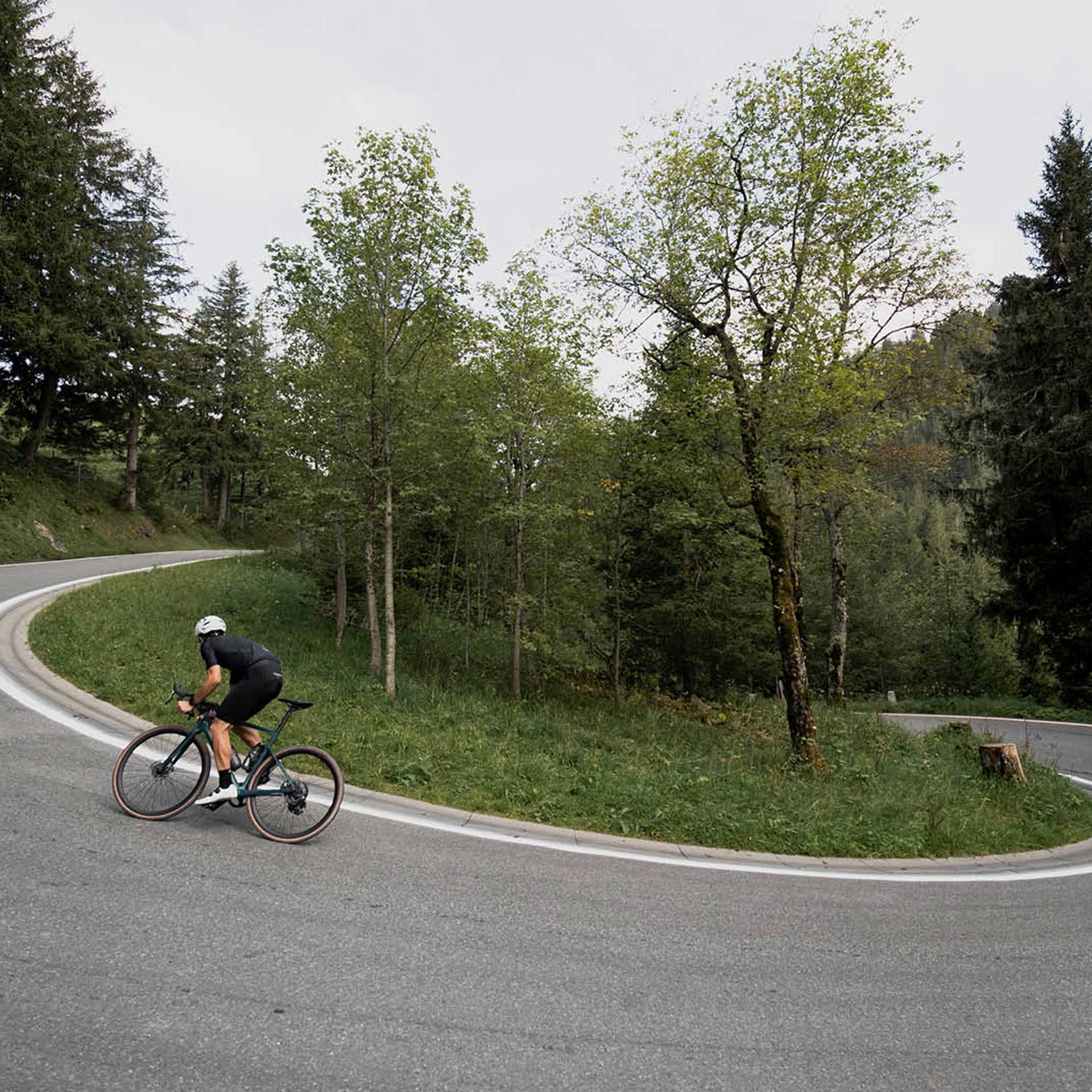 BMC Roadmachine X road bike