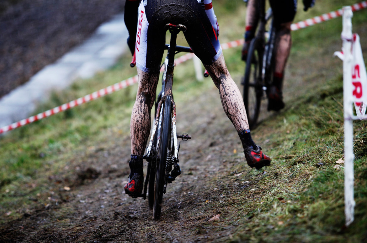 Cyclocross off camber corner