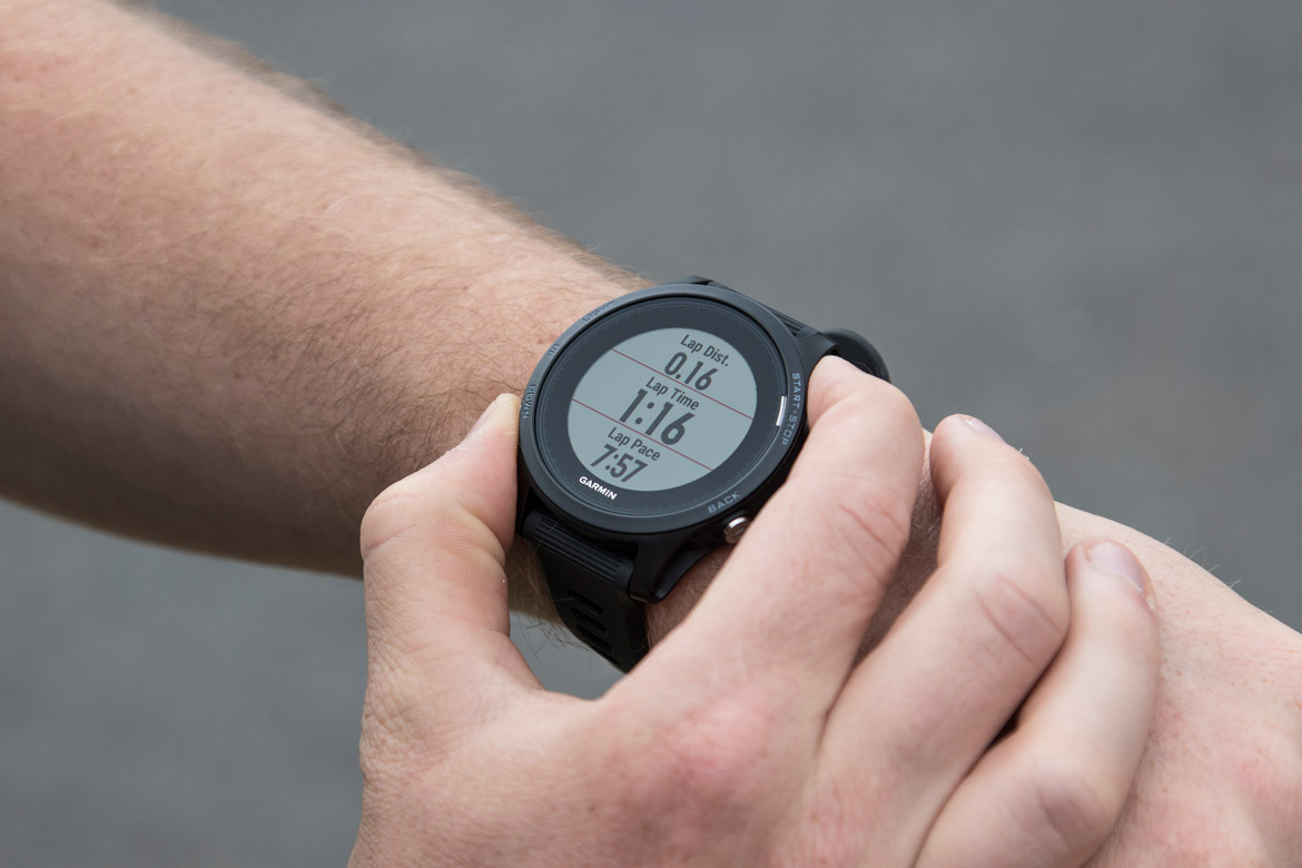 GARMIN - GARMIN FOREATHLETE 945 BLACKの+urbandrive.co.ke