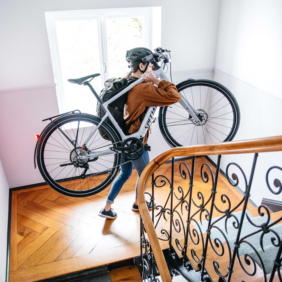 Carrying Specialized Turbo Vado SL