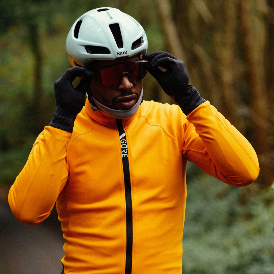Warm Cycling Jackets Guide | Sigma Sports