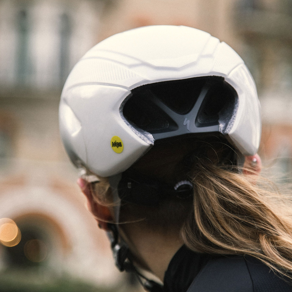 Specialized Evade II aims to make aero helmets cool - Velo