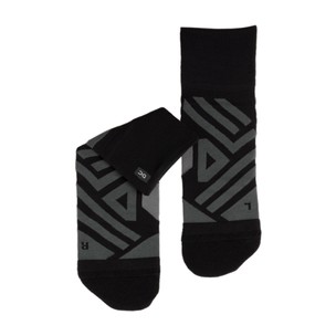 On Running Womens Mid Cut Running Socks