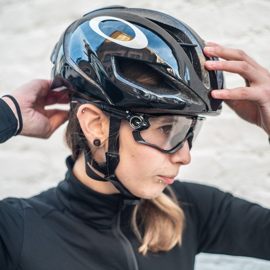 Oakley aro5 helmet review clearance