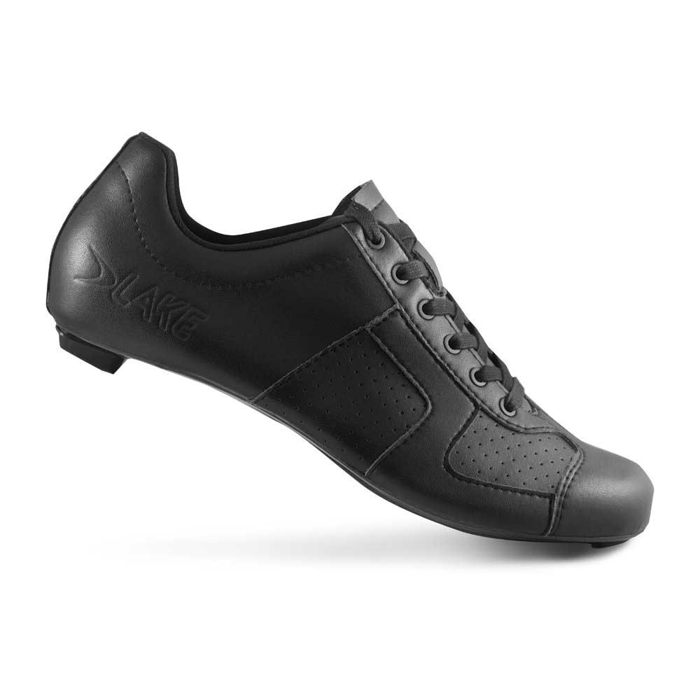 wide fitting cycling shoes