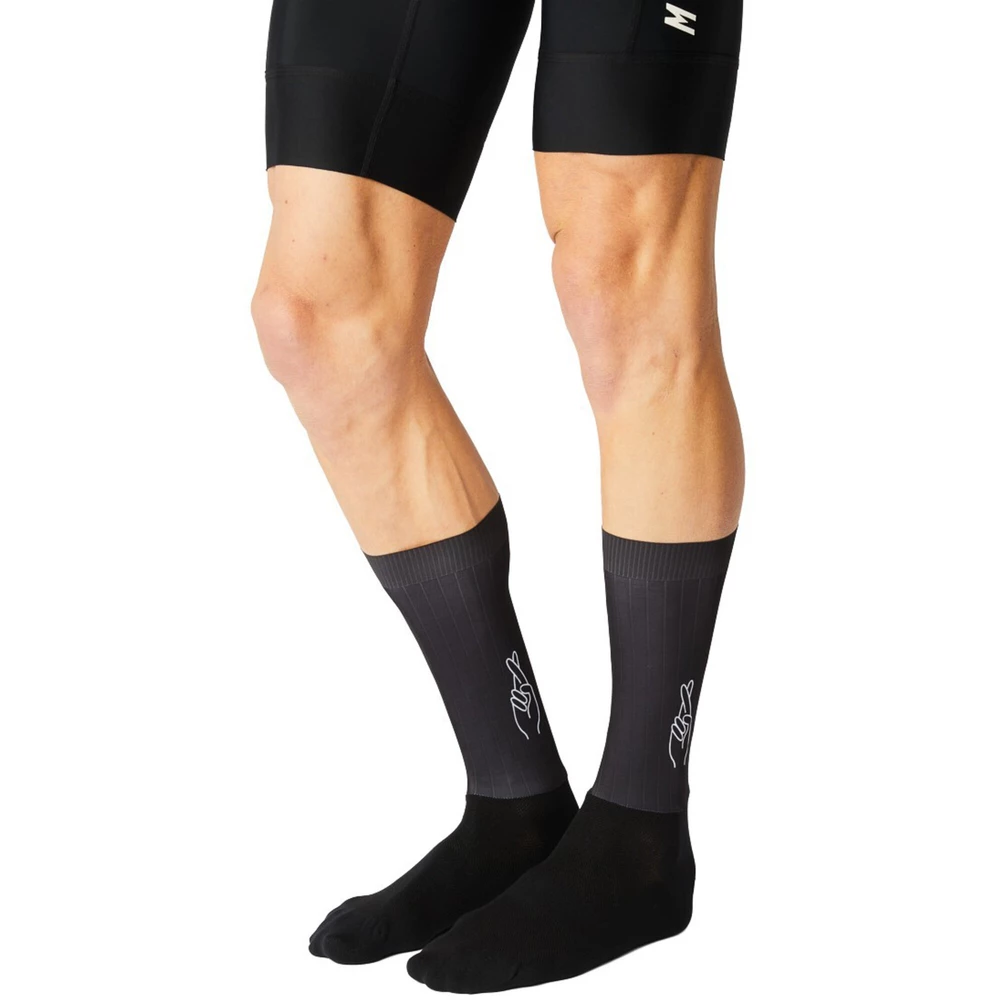 Sigma Sports FINGERSCROSSED Aero Cycling Socks | Discount Codes available, easy returns, up to £25 off with Newsletter Signup, FREE Postage over £60