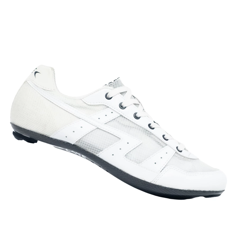 Lake CX302 Wide Road Cycling Shoes | Sigma Sports