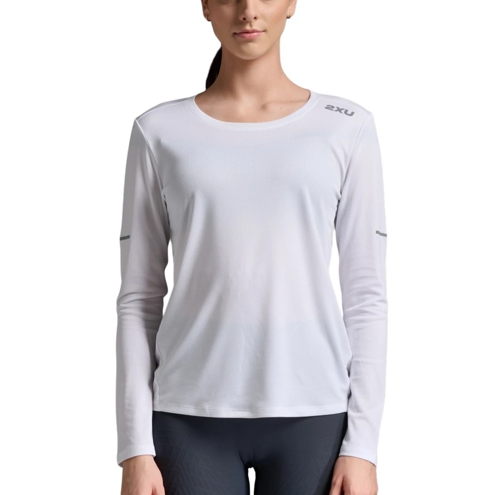 Sigma Sports 2XU Aero Long Sleeve Womens Run Top | Discount Codes available, easy returns, up to £25 off with Newsletter Signup, FREE Postage over £60