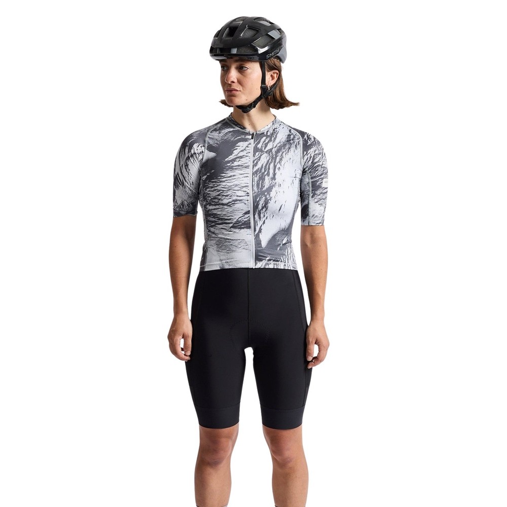 Sigma Sports Albion Lightweight Womens Short Sleeve Jersey | Discount Codes available, easy returns, up to £25 off with Newsletter Signup, FREE Postage over £60