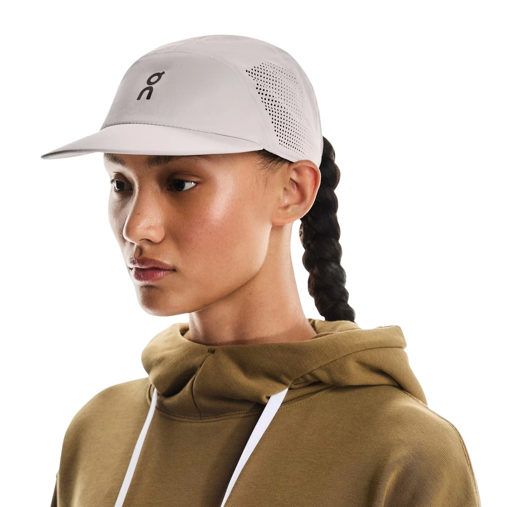 Sigma Sports On Running Performance Running Cap | Discount Codes available, easy returns, up to £25 off with Newsletter Signup, FREE Postage over £60