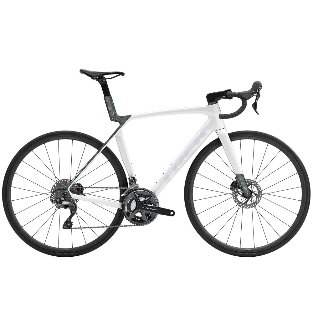 Sigma Sports Trek Madone SL 5 105 Gen 8 Road Bike | Discount Codes available, easy returns, up to £25 off with Newsletter Signup, FREE Postage over £60