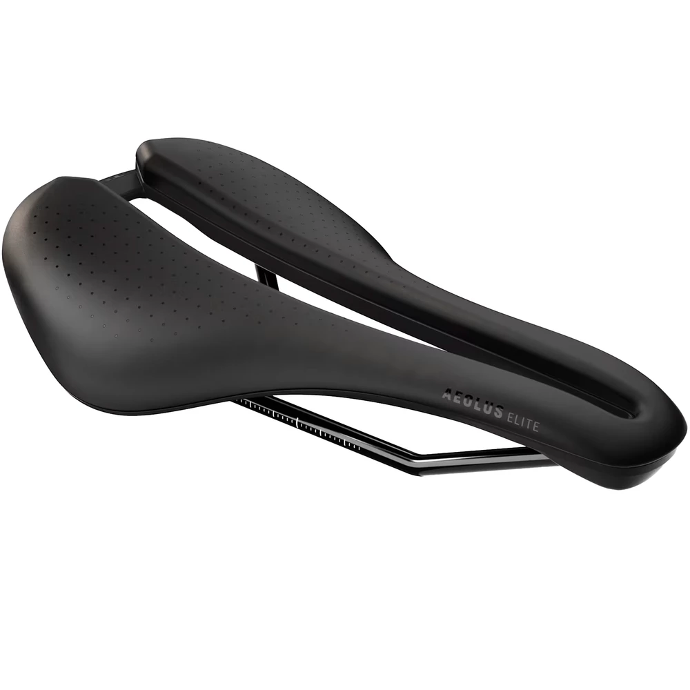 BONTRAGER AEOLUS COMP 155mm　オマケ付 Bontrager Aeolus Comp Bike Saddle - Enhance Comfort and