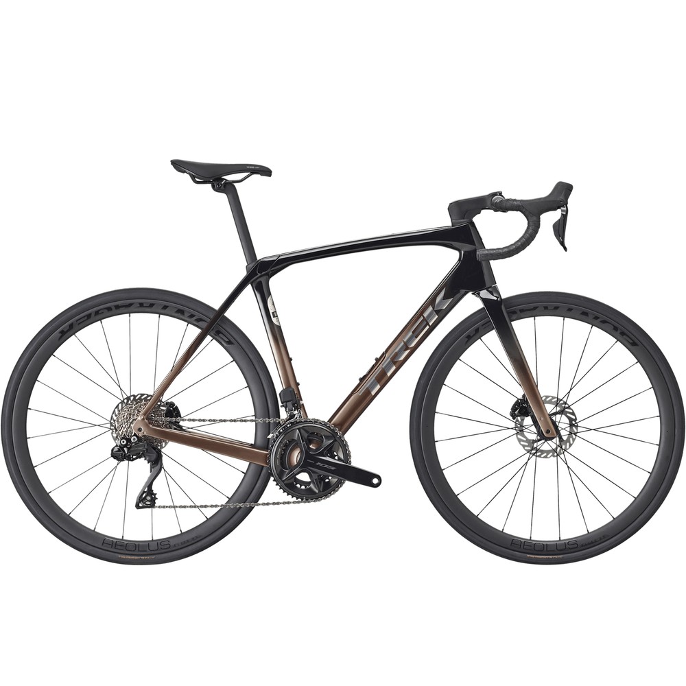 Sigma Sports Trek Domane SL 6 105 Di2 Gen 4 Road Bike | Discount Codes available, easy returns, up to £25 off with Newsletter Signup, FREE Postage over £60