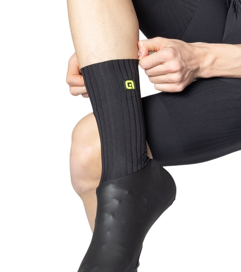 Sigma Sports Ale Whizzy Winter Overshoes | Discount Codes available, easy returns, up to £25 off with Newsletter Signup, FREE Postage over £60