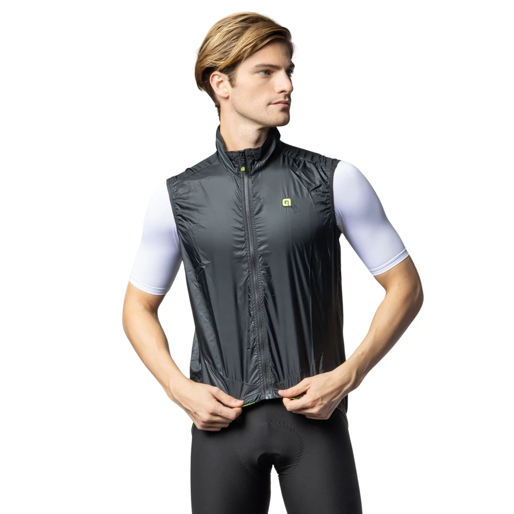 Sigma Sports Ale Light Pack Gilet | Discount Codes available, easy returns, up to £25 off with Newsletter Signup, FREE Postage over £60
