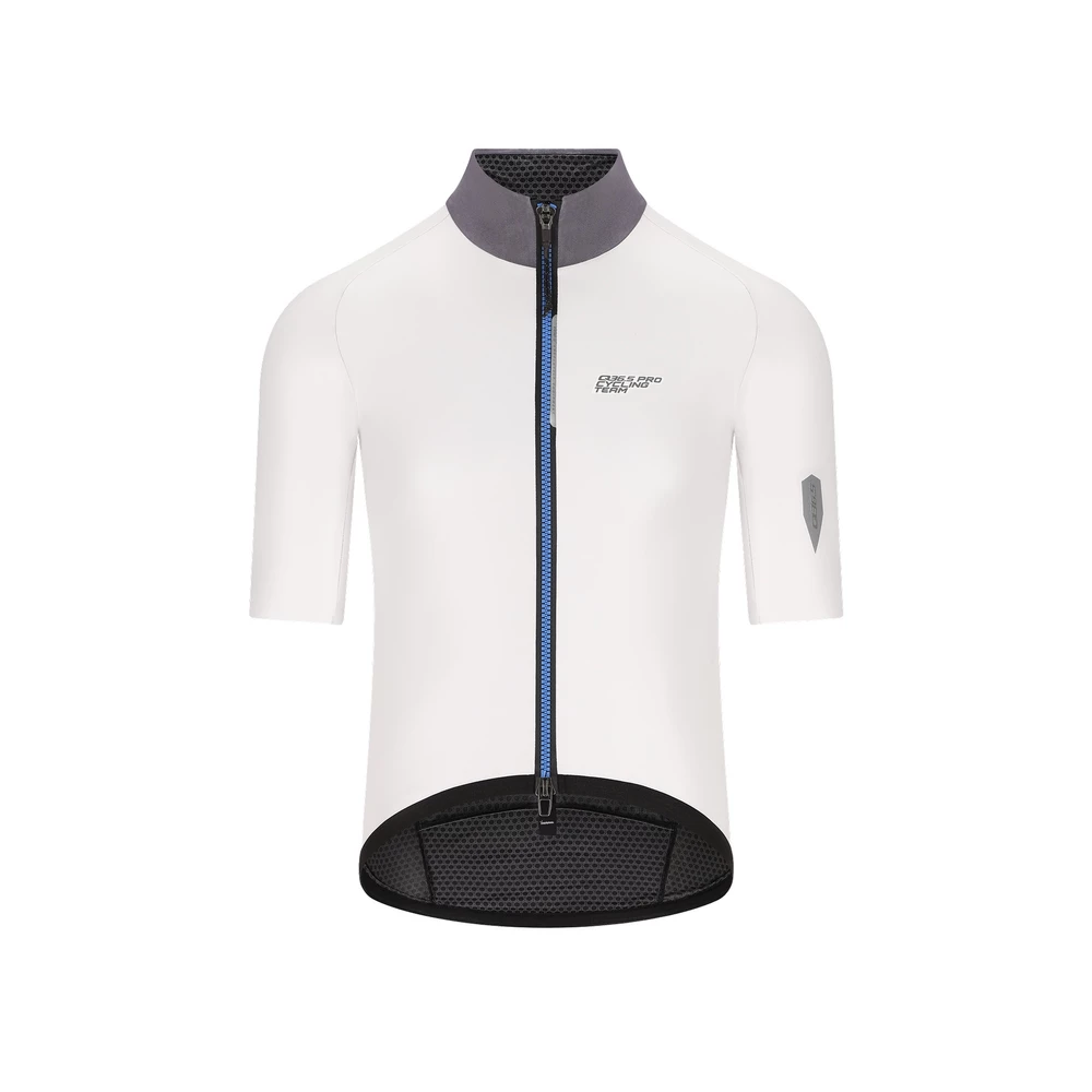 Sigma Sports Q36.5 Rain Shell Aero Jersey | Discount Codes available, easy returns, up to £25 off with Newsletter Signup, FREE Postage over £60
