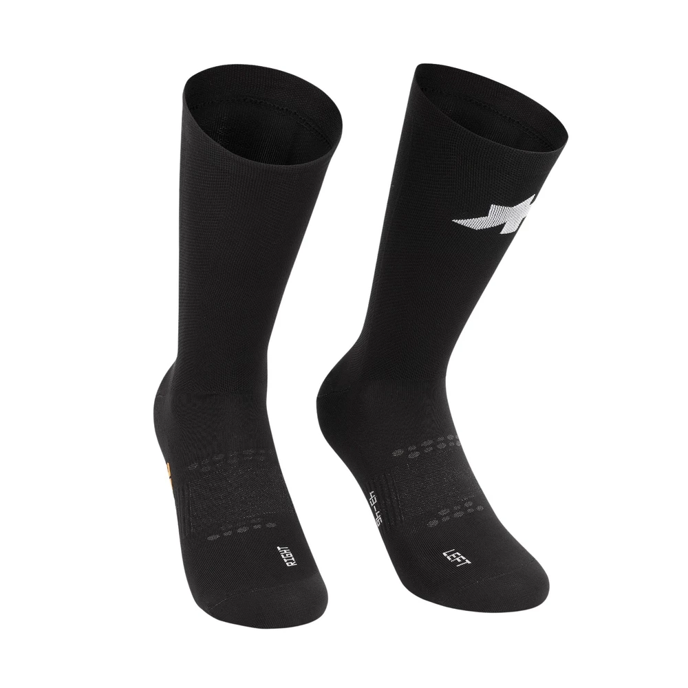 Sigma Sports Assos R Socks S11 - Twin Pack | Discount Codes available, easy returns, up to £25 off with Newsletter Signup, FREE Postage over £60
