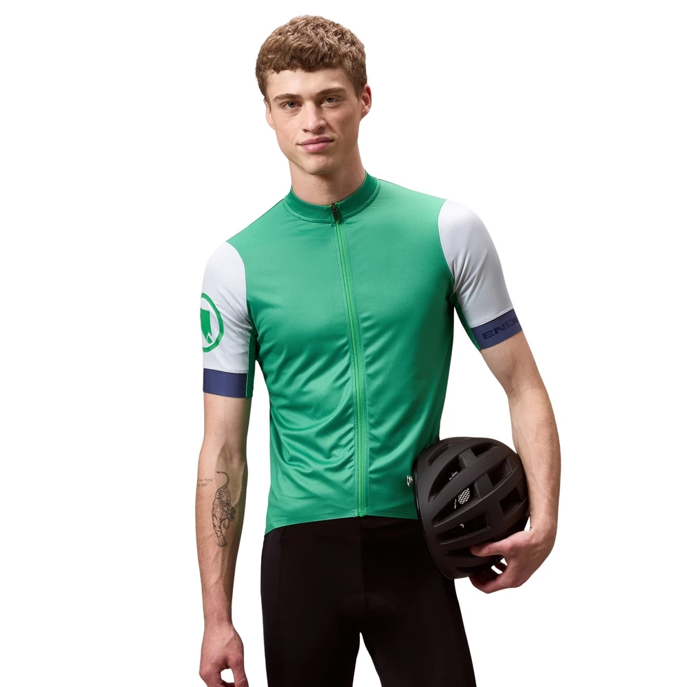Sigma Sports Endura FS260 Short Sleeve Jersey | Discount Codes available, easy returns, up to £25 off with Newsletter Signup, FREE Postage over £60