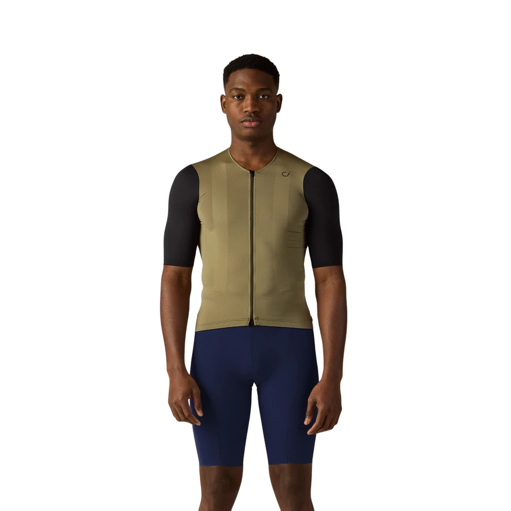 Sigma Sports Velocio Luxe Ultralight Short Sleeve Jersey | Discount Codes available, easy returns, up to £25 off with Newsletter Signup, FREE Postage over £60