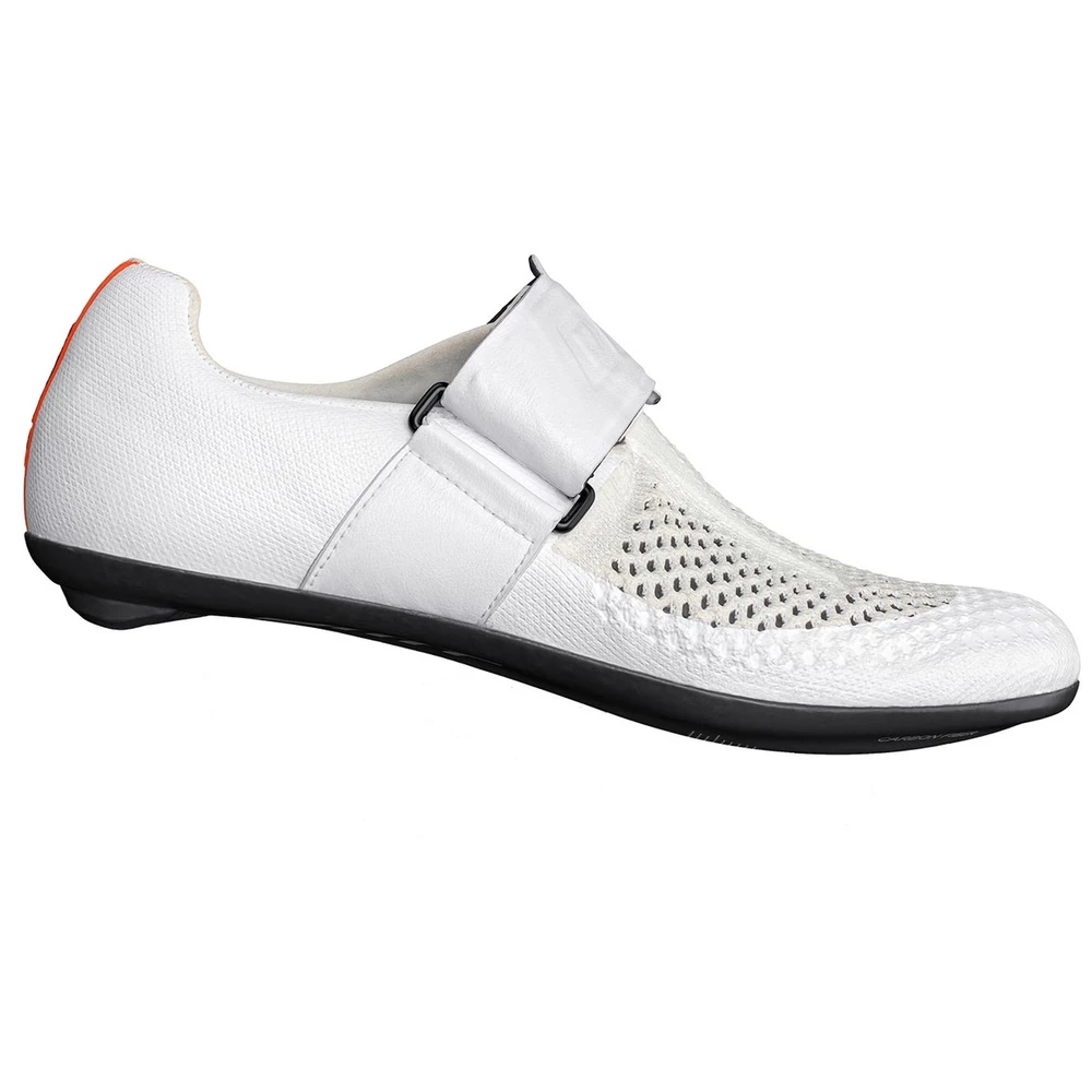 Sigma Sports DMT Oxy Triathlon Shoes | Discount Codes available, easy returns, up to £25 off with Newsletter Signup, FREE Postage over £60