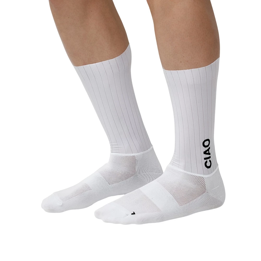 Sigma Sports FINGERSCROSSED Aero 2.0 Ciao Cycling Socks | Discount Codes available, easy returns, up to £25 off with Newsletter Signup, FREE Postage over £60