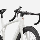 Trek Madone SL 7 Ultegra Di2 Gen 8 Road Bike