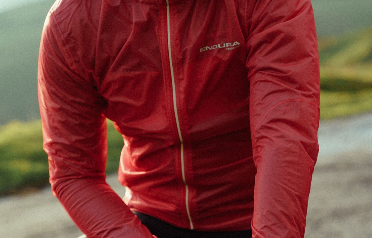 Endura FS260-Pro Adrenaline Race Cape II Jacket | Sigma Sports